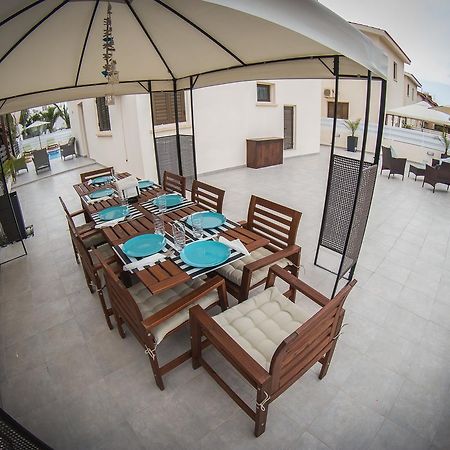 Villa Elena ไอยานาปา ภายนอก รูปภาพ
