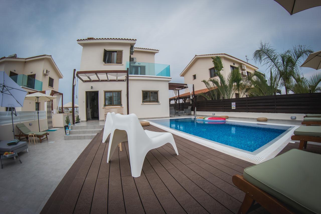 Villa Elena ไอยานาปา ภายนอก รูปภาพ