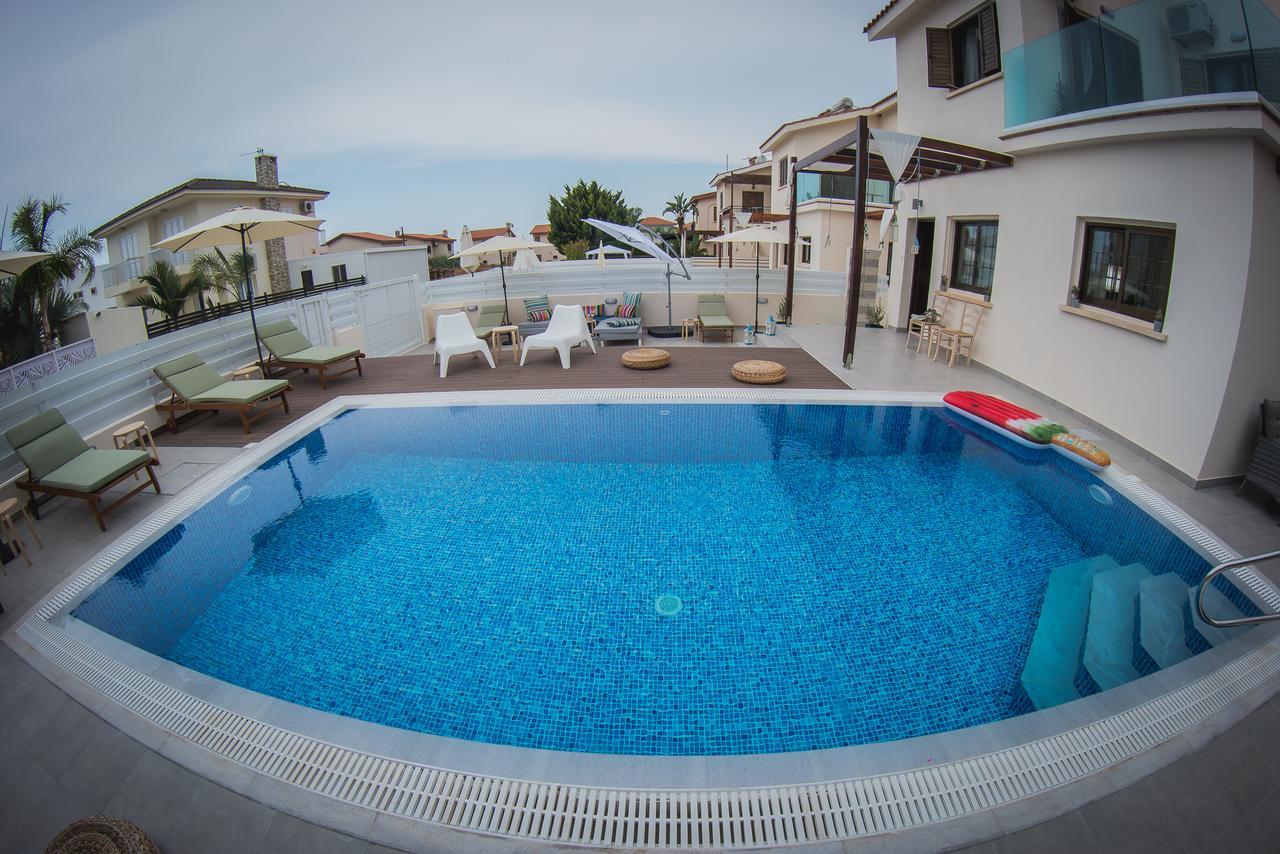 Villa Elena ไอยานาปา ภายนอก รูปภาพ